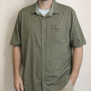 Men's Under Armour Button-Up Shirt - Size XL